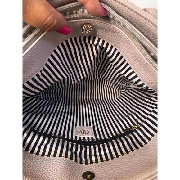 Alexis Bendel Tote Bag - Light Gray Pebbled Faux Leather - Striped Interior - Picture 3 of 5